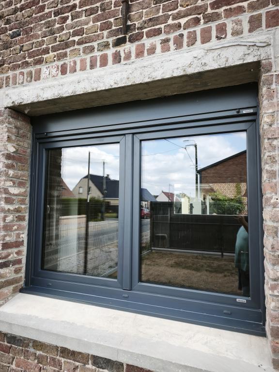 Fenêtres à Béthune, Hazebrouck et Aire-sur-la-Lys : quels critères choisir pour améliorer le confort thermique de votre maison ?